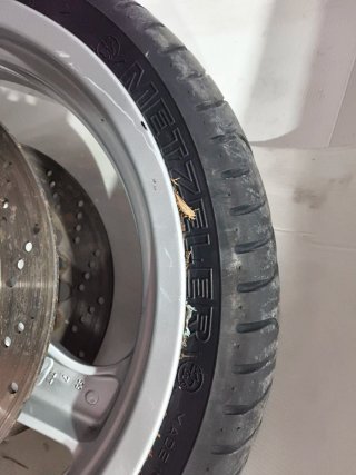 Rueda delantera BMW R850R