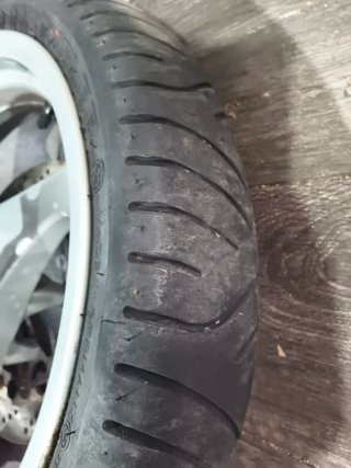Rueda delantera BMW R850R
