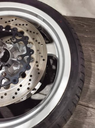 Rueda delantera BMW R850R