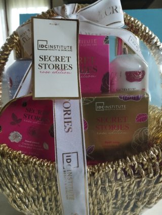 Estuche Secret Stories Set de baño y Cuerpo IDC In