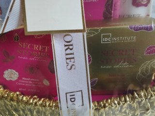 Estuche Secret Stories Set de baño y Cuerpo IDC In