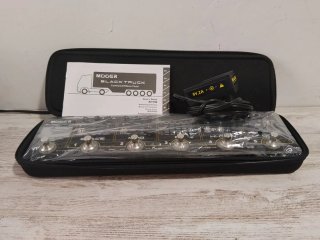 Pedalera Mooer Black Truck