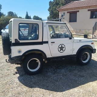 Suzuki Samurai 1990