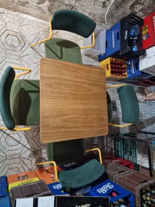 Mesa de bar cuadrada madera y metal