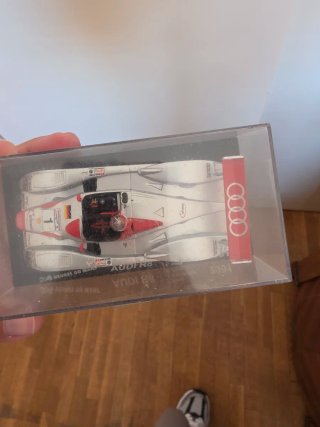 Audi R8 #1 Le Mans 2001 Coche 1:43