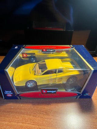 Bburago Ferrari Testarossa 1984 1/18 + Libro