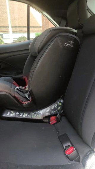 Silla coche Britax Römer Advansafix IV M