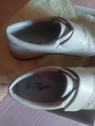 Zapatos niño comunión talla 37 beige