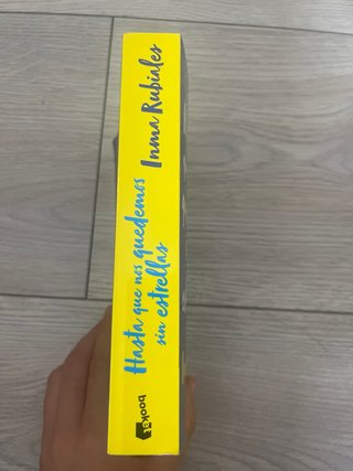 Libro “Hasta que nos quedemos sin estrellas”