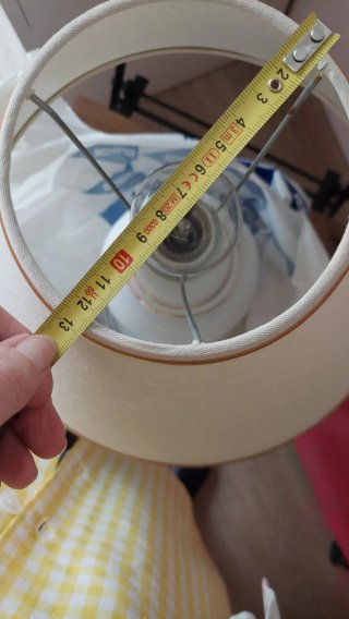 Lámpara de mesa cerámica y tela