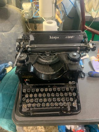 Máquina de escribir Hispano Olivetti