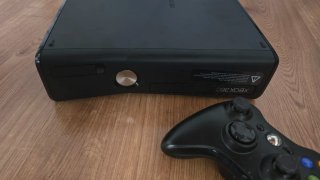 Xbox 360 Negra + Mando Inalámbrico (SIN CABLES)