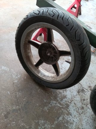 Neumático Michelin 110/80-14 Scooter