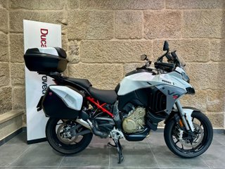 Ducati Multistrada V4S Travel & Radar