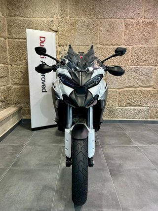 Ducati Multistrada V4S Travel & Radar