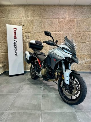 Ducati Multistrada V4S Travel & Radar