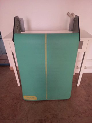 Soporte para colgar esterillas de gimnasio