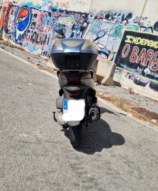 Honda Scoopy SH 300 gris