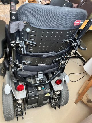 Silla eléctrica Triplex SX con asiento postural