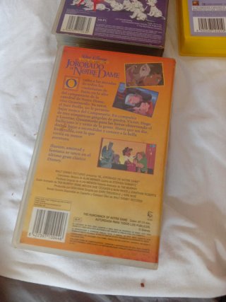Lote 4 Cintas VHS: Disney, Simpsons, Matilda, Celi