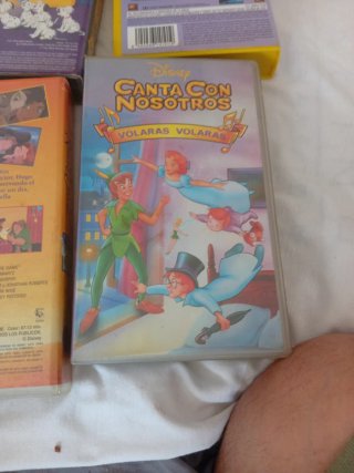 Lote 4 Cintas VHS: Disney, Simpsons, Matilda, Celi
