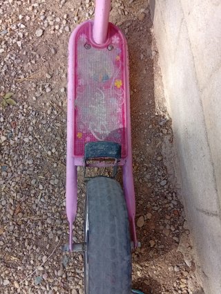 Patinete Barbie Ruedas de Aire ( NEGOCIABLE).