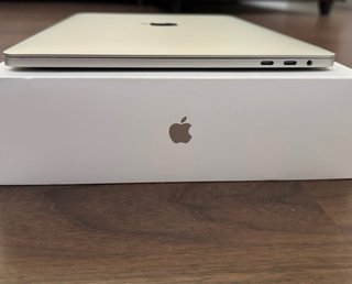 MacBook Pro 13” 2019 256GB Touch Bar –para reparar