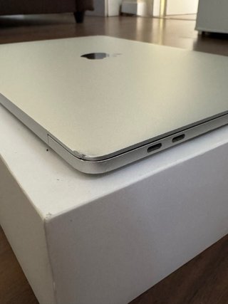 MacBook Pro 13” 2019 256GB Touch Bar –para reparar