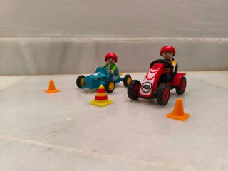 2 Coches de Carreras Playmobil con Conos