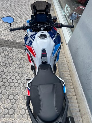 dasMoto vende BMW M1000XR con 3500 km (2025)