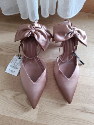 Zapatos tacón lazo satén Zara talla 38