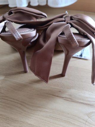Zapatos tacón lazo satén Zara talla 38
