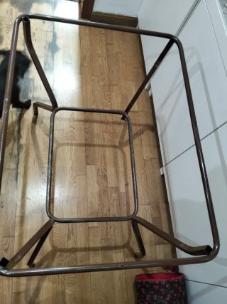 Mesa de camilla ovalada de madera