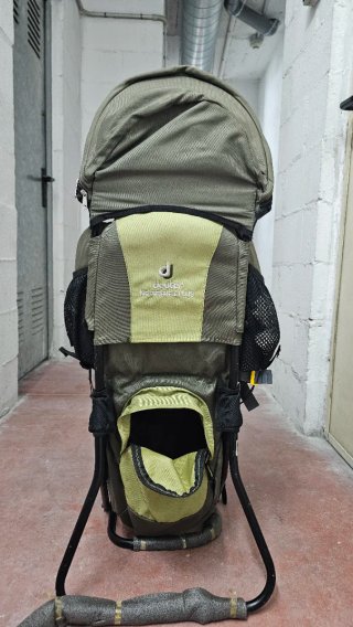 Mochila Portabebés Deuter Trekking