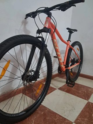 29" Bicicleta Scott Naranja talla M