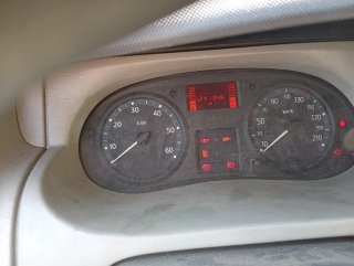 Nissan Primastar furgon.