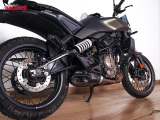 HUSQVARNA SVARTPILEN 125 ABS
