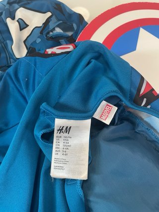 Disfraz Capitán América niño de H&M. Talla 4-6 año