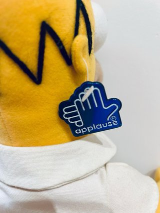 Peluche Homer Simpson con etiqueta