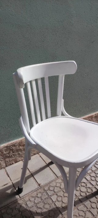 Silla estilo bistro madera pintada blanca. 7 Uds.