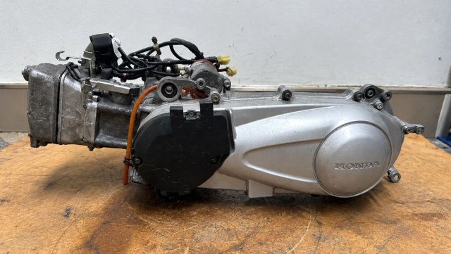 Motor Honda Dylan 125