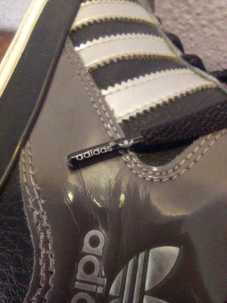 Botines Adidas Hardcourt Negro y Plateado Talla 38