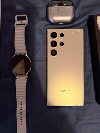 Pack Samsung: GalaxyWatch7 y Buds3 pro S24 Ultra.
