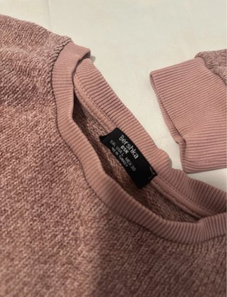 Jersey Bershka corto rosa