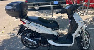 Moto Scooter SYM 125cc Blanca