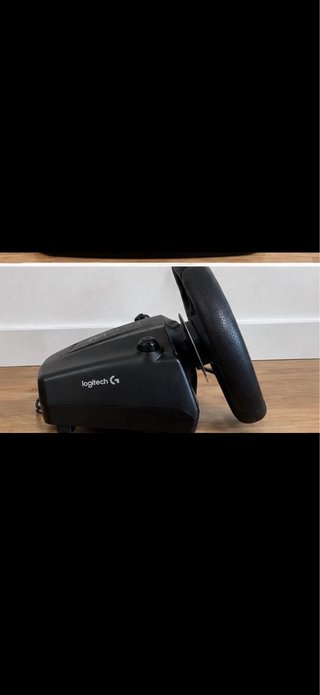 Volante y pedales Logitech G29