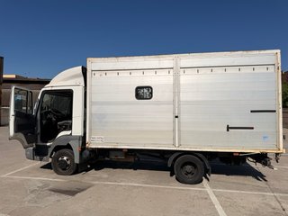 camión nissan atleon