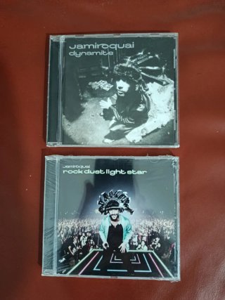 Lote 2 CDs Jamiroquai: Dynamite y Rock Dust Light