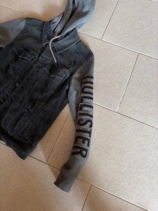 Chaqueta Hollister Negra con Capucha