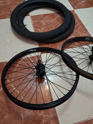 Monty Lote 2 Ruedas Completas BMX